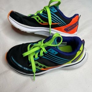 saucony kids Kinvara 12 lace up running shoes